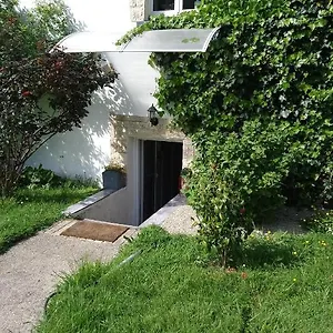 Appartement Le Paradis De Isle En Terre, Belle-Isle-en-Terre